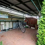 Mit Balkon