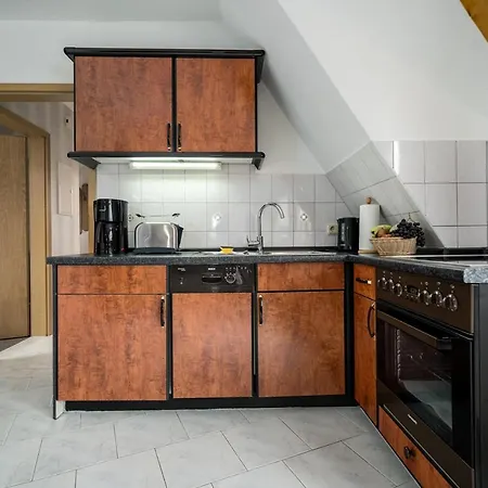Mit Balkon